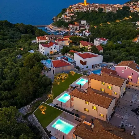 Isla Blue 2 Pool&welness Krk By Guide Villa Vrbnik (Primorje-Gorski Kotar)