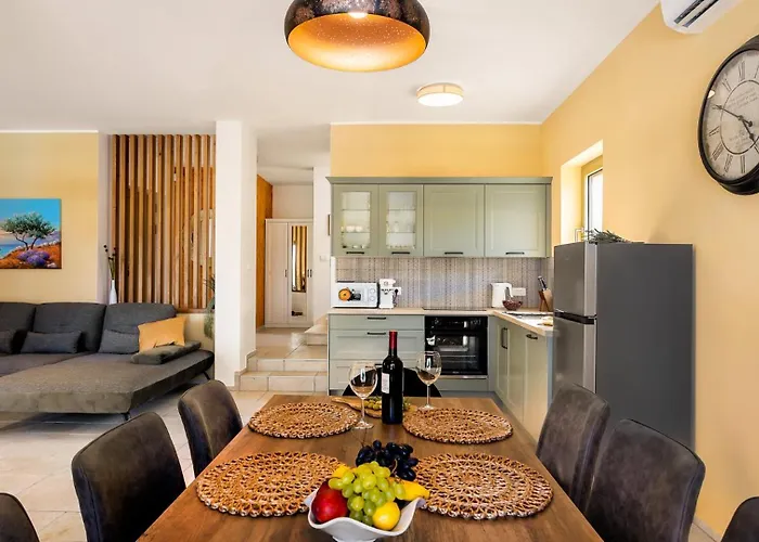 Isla Blue 2 Pool&welness Krk By Guide * Vrbnik (Primorje-Gorski Kotar)